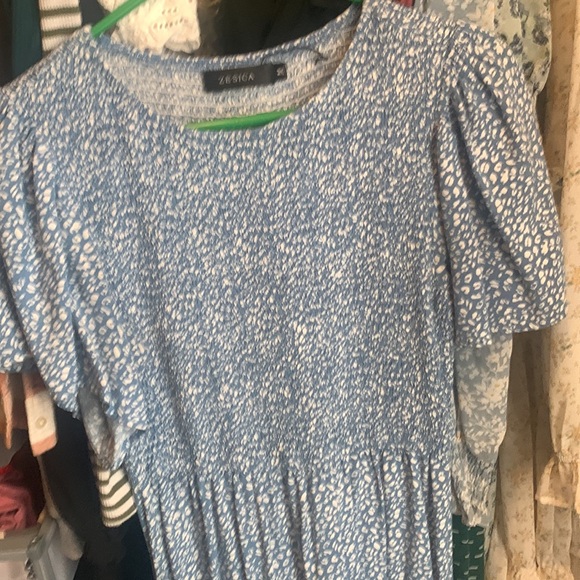 Zesica Amazon Dress size medium like new - Picture 5 of 5